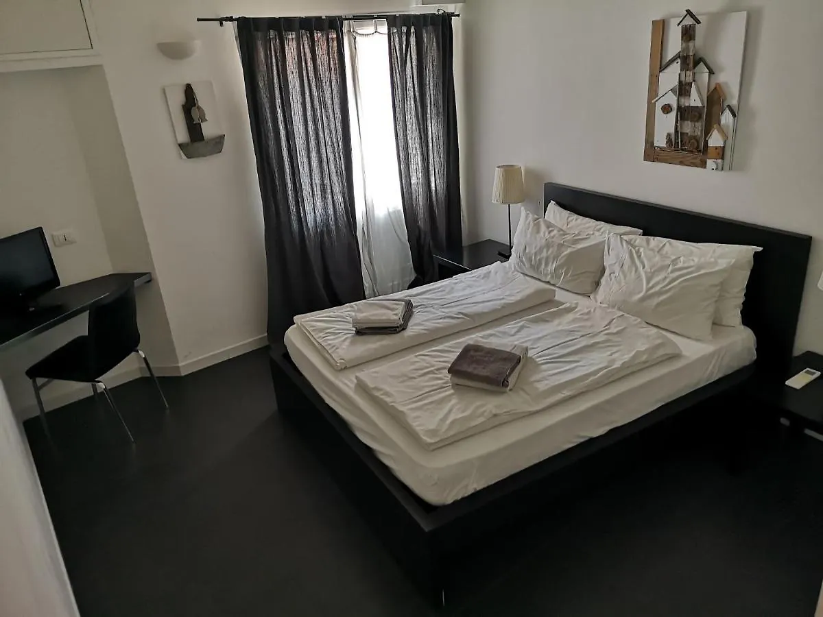 Piazza Di Spagna, 3 Camere Da Letto, 3 Bagni Rome